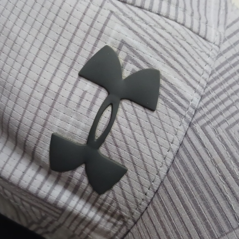 Under Armor Hat - image 2